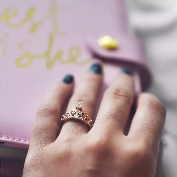 🆕 TATIANA Rose Gold Crystal Crown Ring - Picture 5 of 6